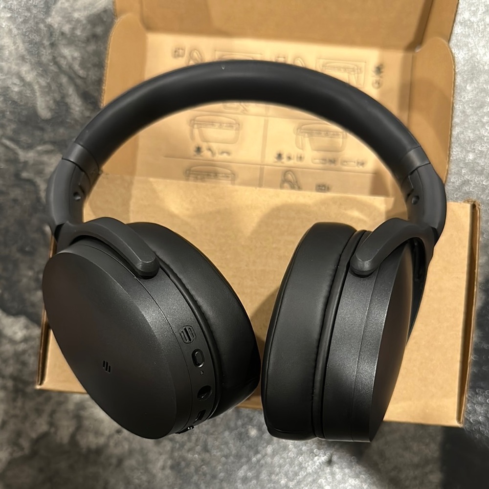 EPOS Sennheiser ADAPT 360 Over-Ear Headphones - Black - Brand New / Never Worn.